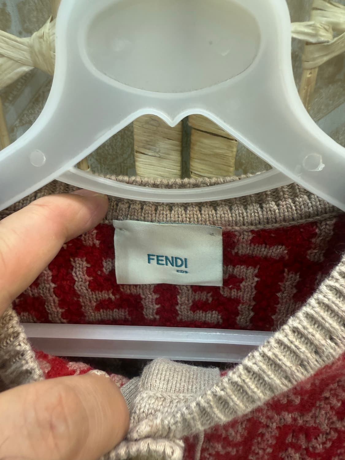 6y 정품 펜디 캐시혼방 가디건 팝니다 상품이미지2