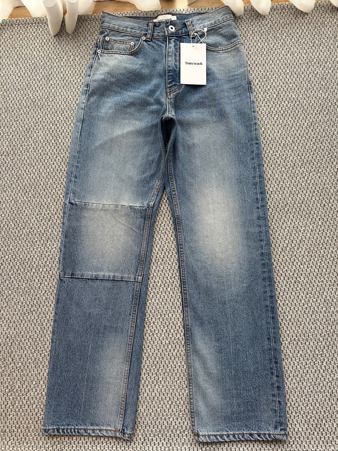 [26] 토니웩 스트레이트 레그 니 패널 데님 - 워시드 라이트 블루 상품이미지2