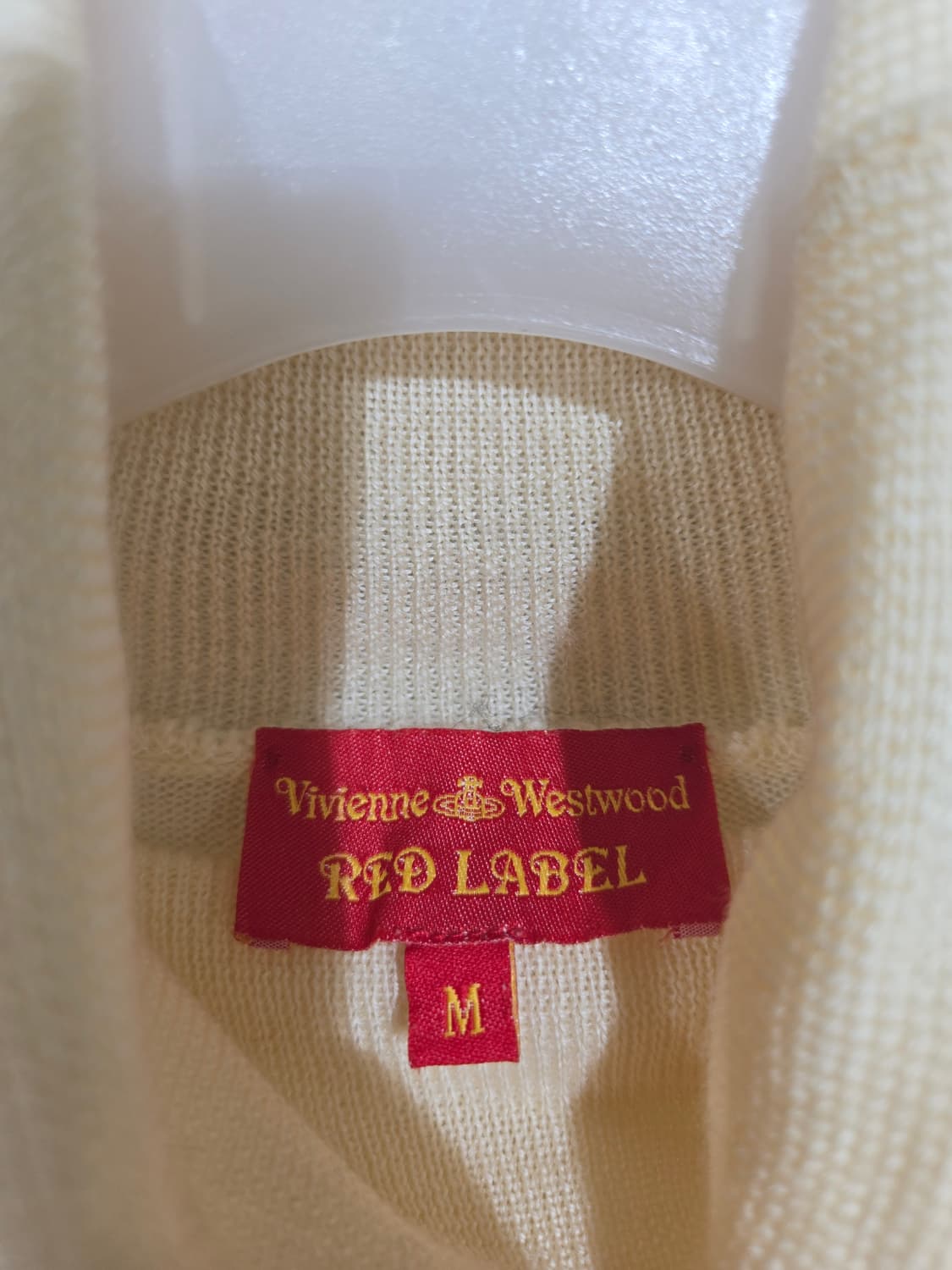 비비안웨스트우드 아이보리 골지 폴라 니트 상품이미지5