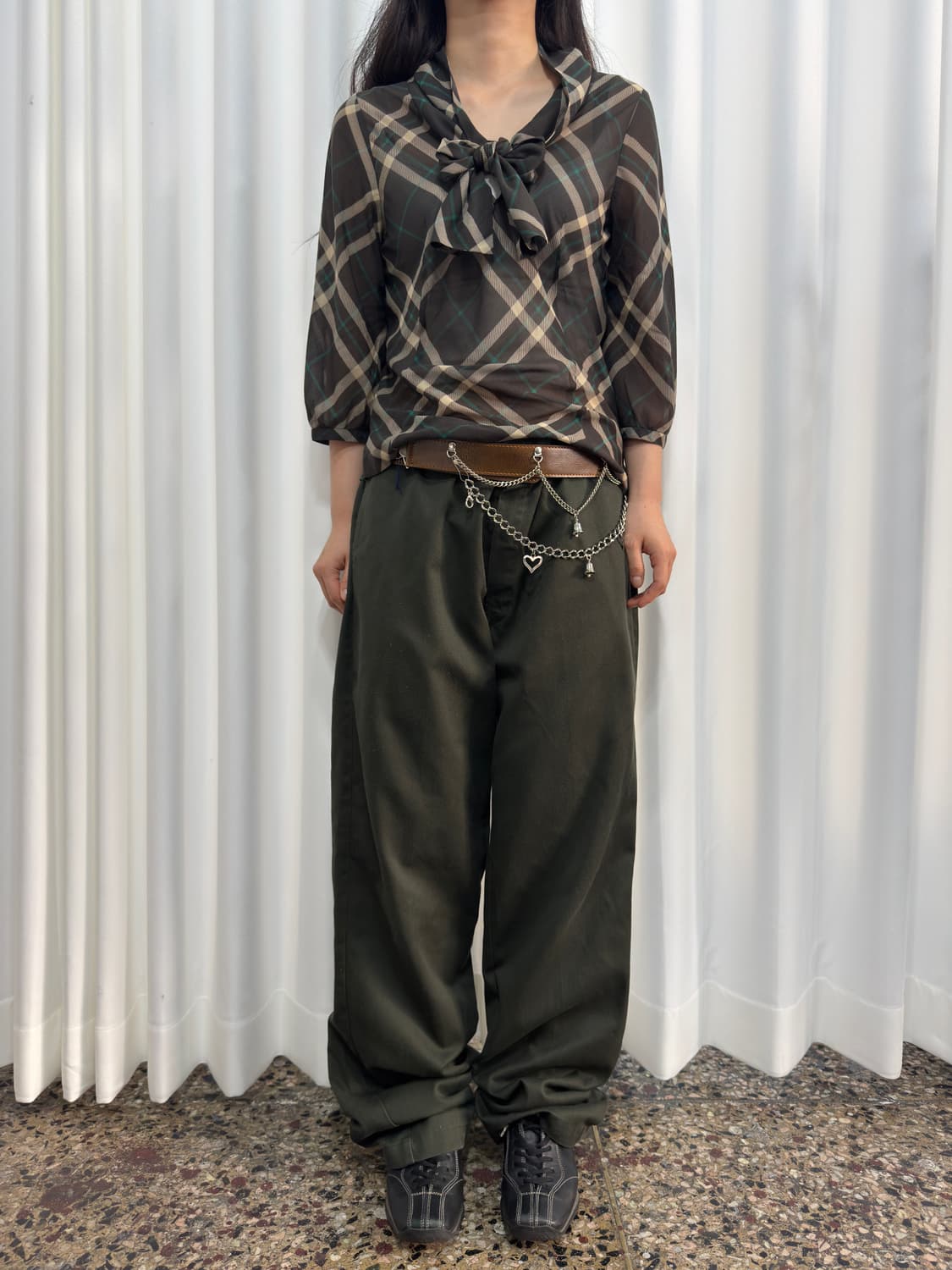 ined check strap blouse 상품이미지3