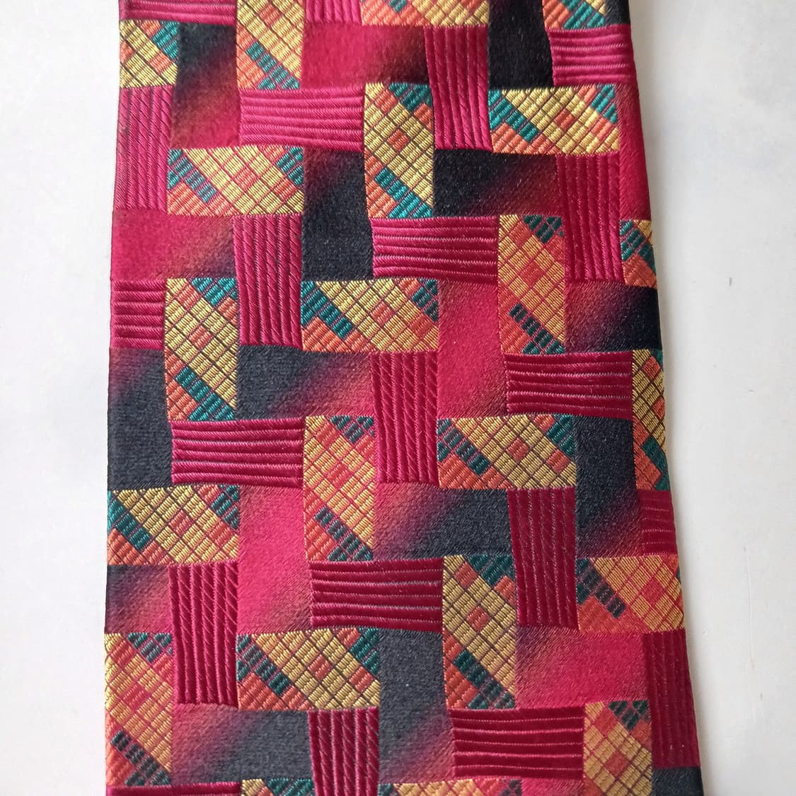 발렌시아가 실크 레드 기하 패턴 넥타이 9.5cm A+등급 E726 상품이미지5