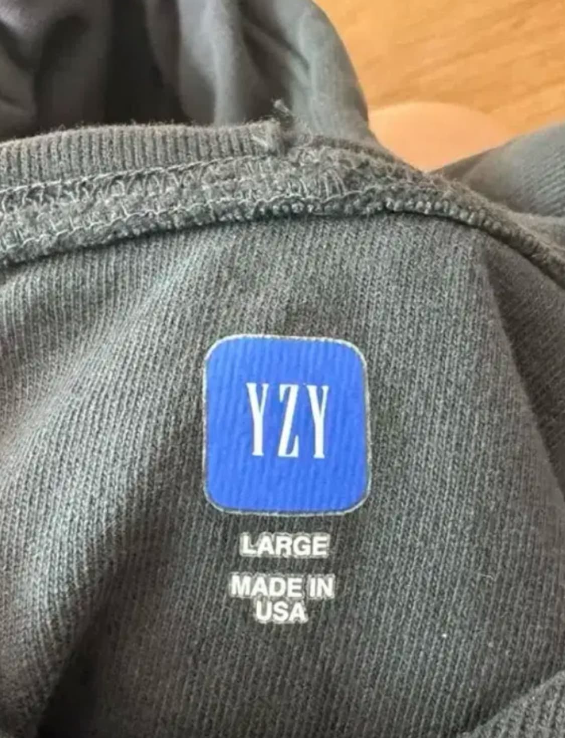 Yzy, Yeezy Gap 옷 설명 상품이미지1