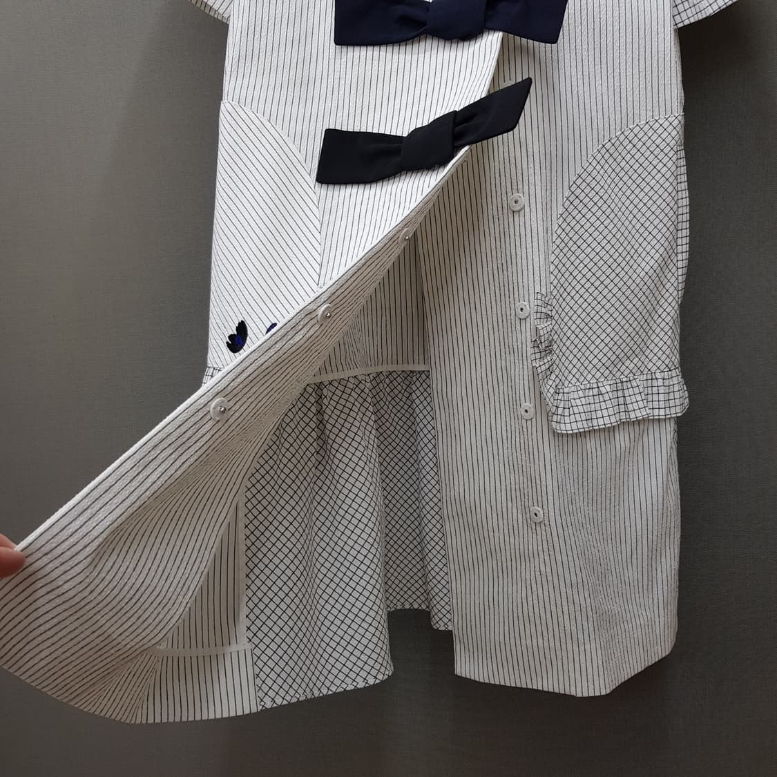 럭키슈에뜨 2020 스트라이프 배색 리본 장식 원피스 36사이즈 상품이미지5