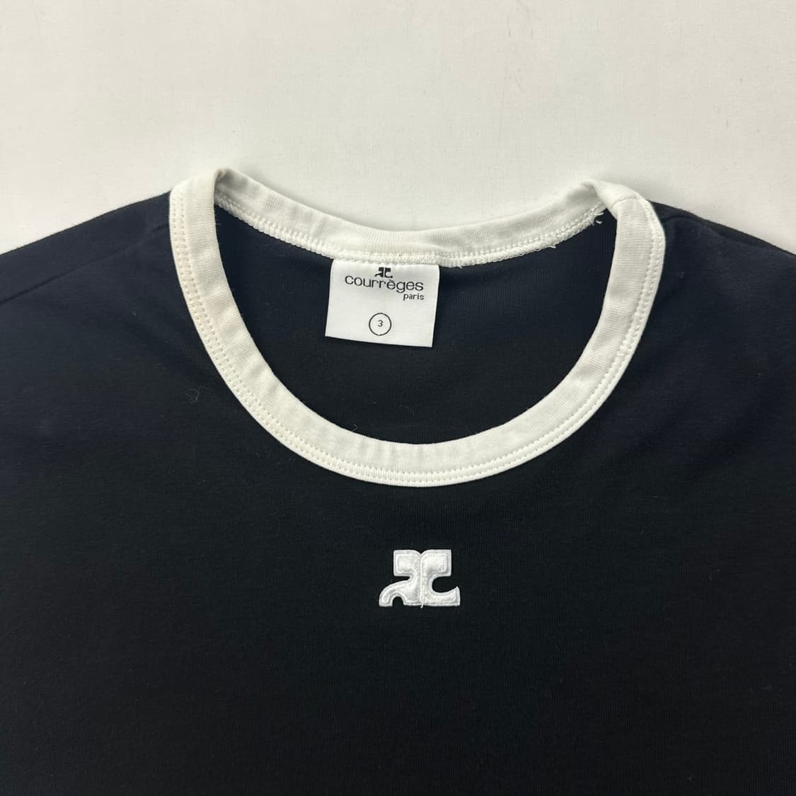 꾸레쥬 리에디션 범피 콘트라스트 티셔츠 블랙 상품이미지4