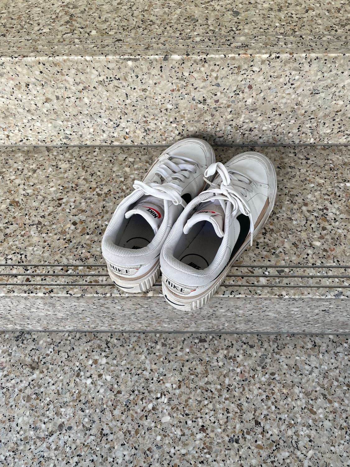 nike sneakers 상품이미지3