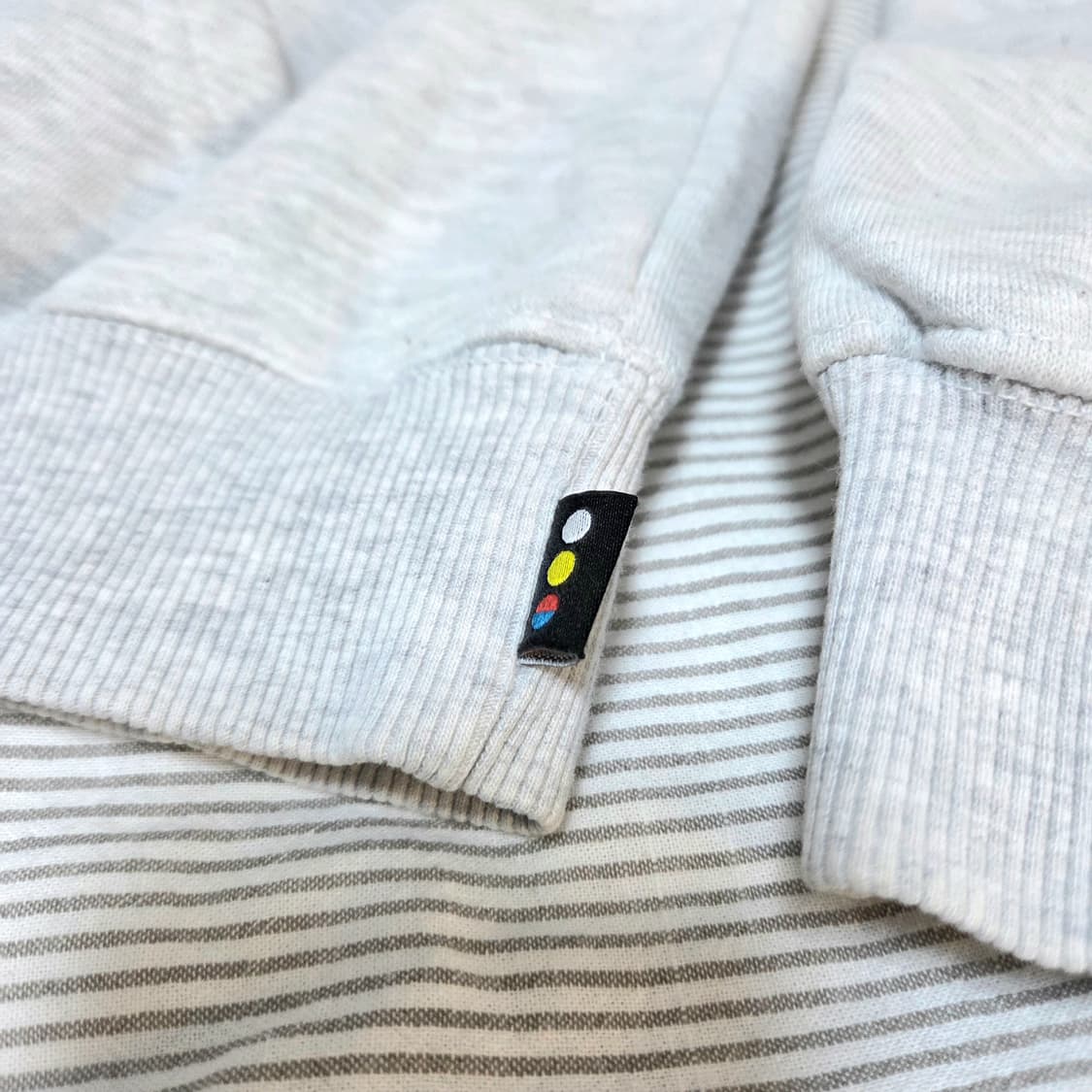 아이앱 스튜디오 후드티 상품이미지4