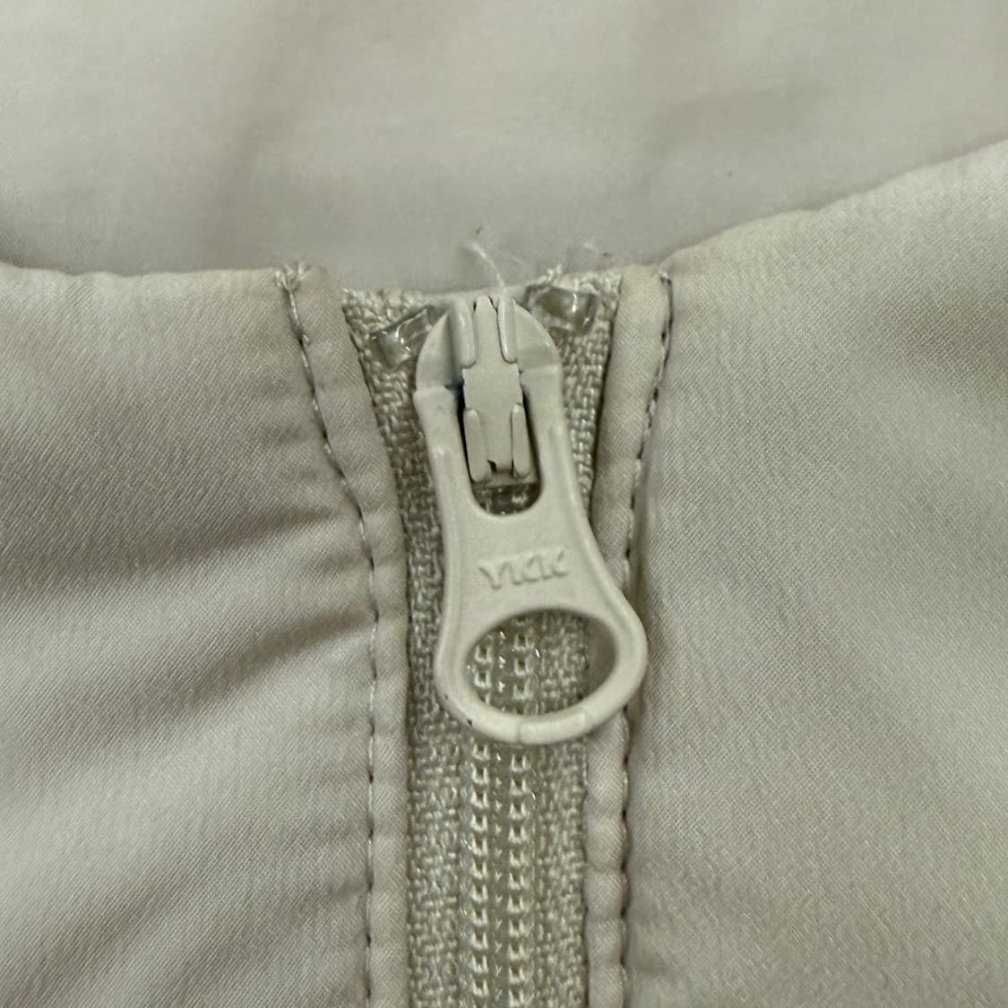 노스페이스 화이트 경량 패딩  상품이미지6