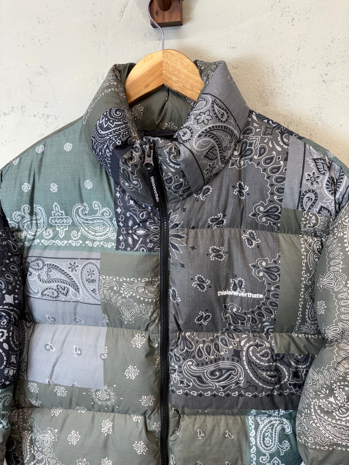 디스이즈네버댓 반다나 퍼텍스 다운 패딩 상품이미지5