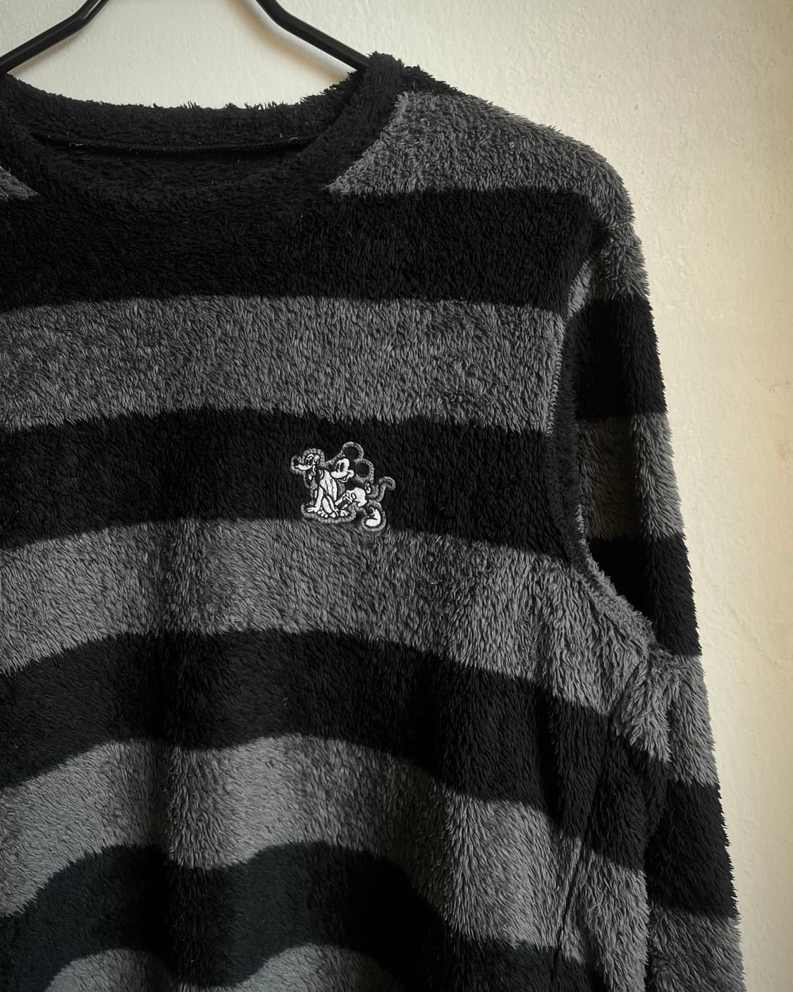 Old Disney Hairy Fleece Stripe Sweater 상품이미지4