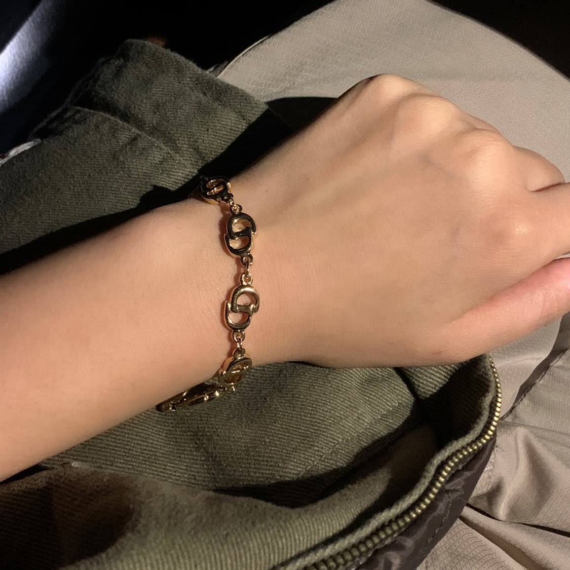 정품 디올 로고 팔찌 상품이미지2