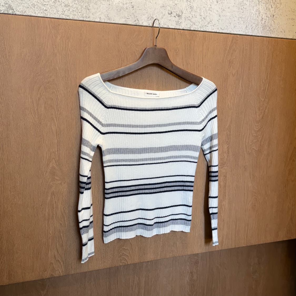 빈티지 보트넥 골지 니트 스트라이프 패턴 디테일 슬림핏 아이보리 상품이미지5