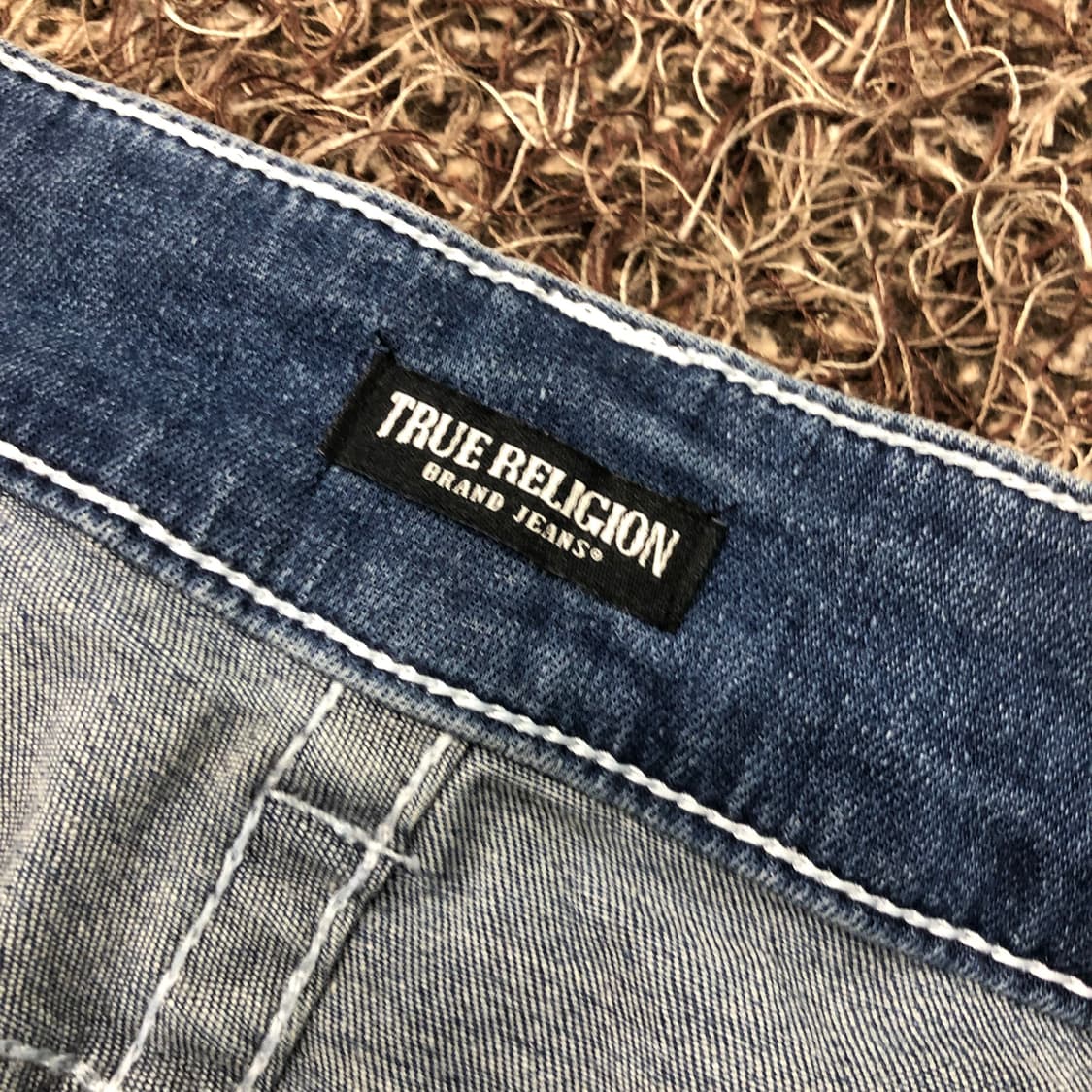 36 트루릴리전 워싱 데님 팬츠 상품이미지4