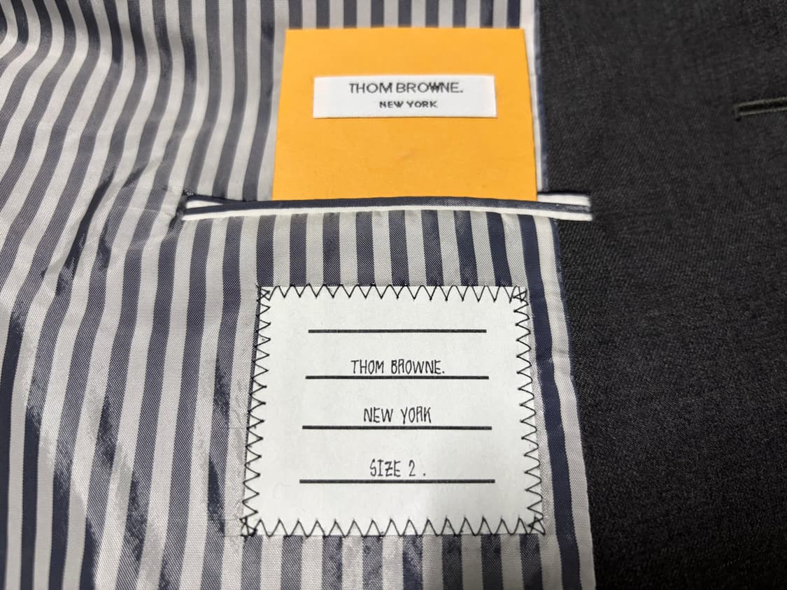 톰브라운 클래식 수트 다크그레이 2사이즈 상품이미지8