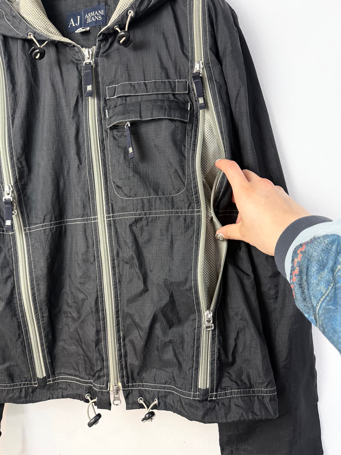 00s 아르마니 진스 벤틸레이티드 나일론 자켓 상품이미지5