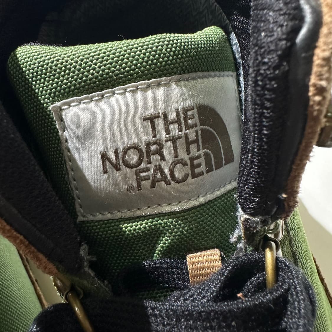 노스페이스 버클리 미드 트래킹 슈즈 상품이미지3