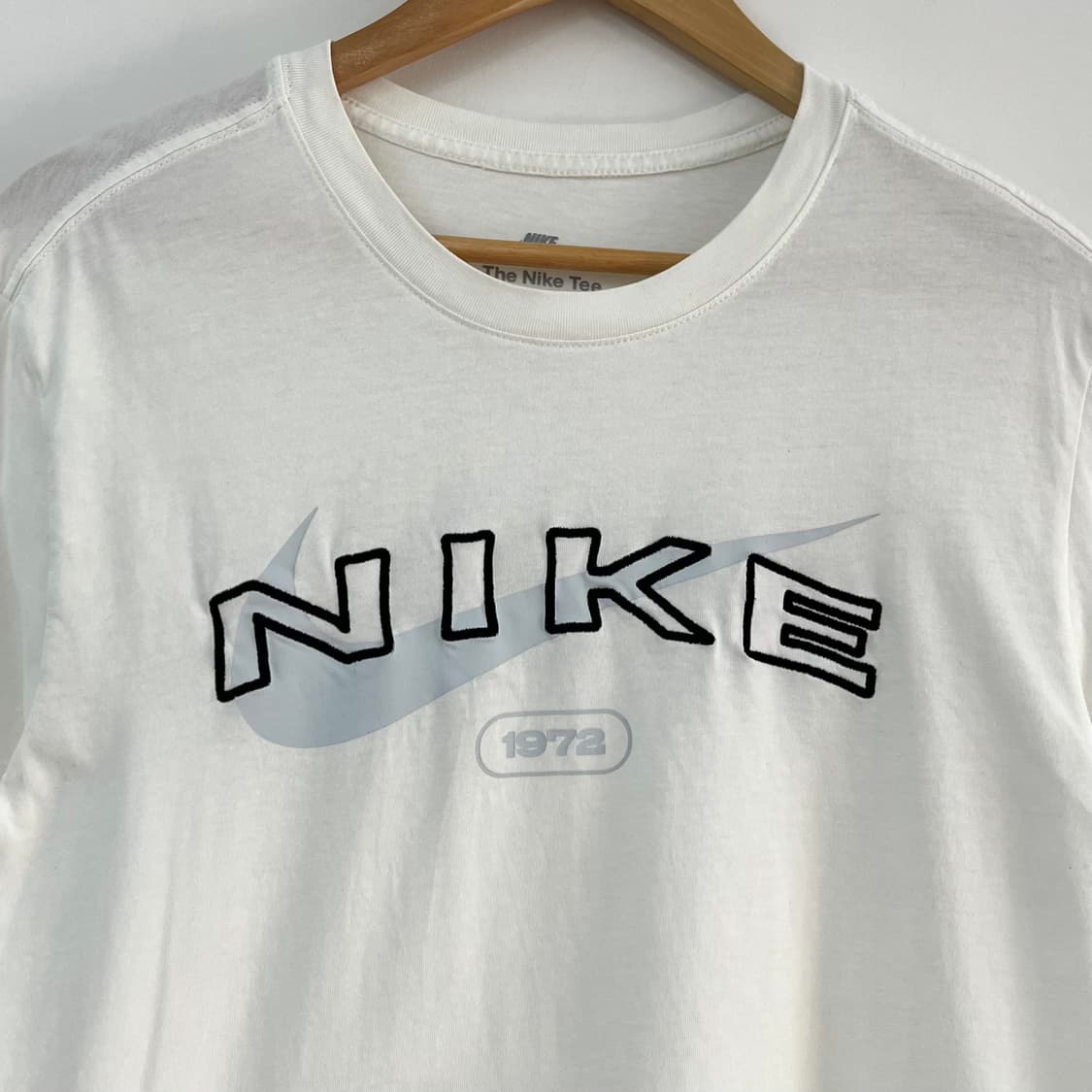 나이키 자수로고 하늘색 스우시 반팔 티셔츠 상품이미지4