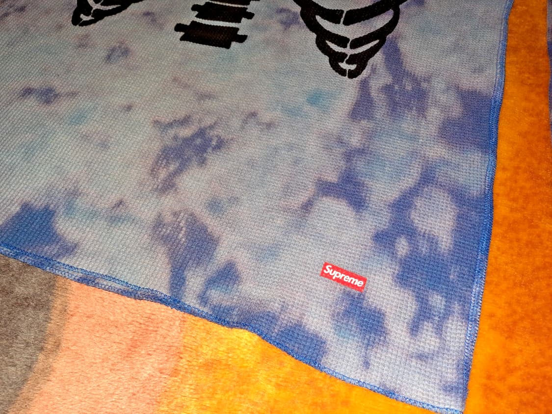슈프림 헤인즈 본즈 써멀 크루 타이 다이 롱슬리브 티셔츠 상품이미지4