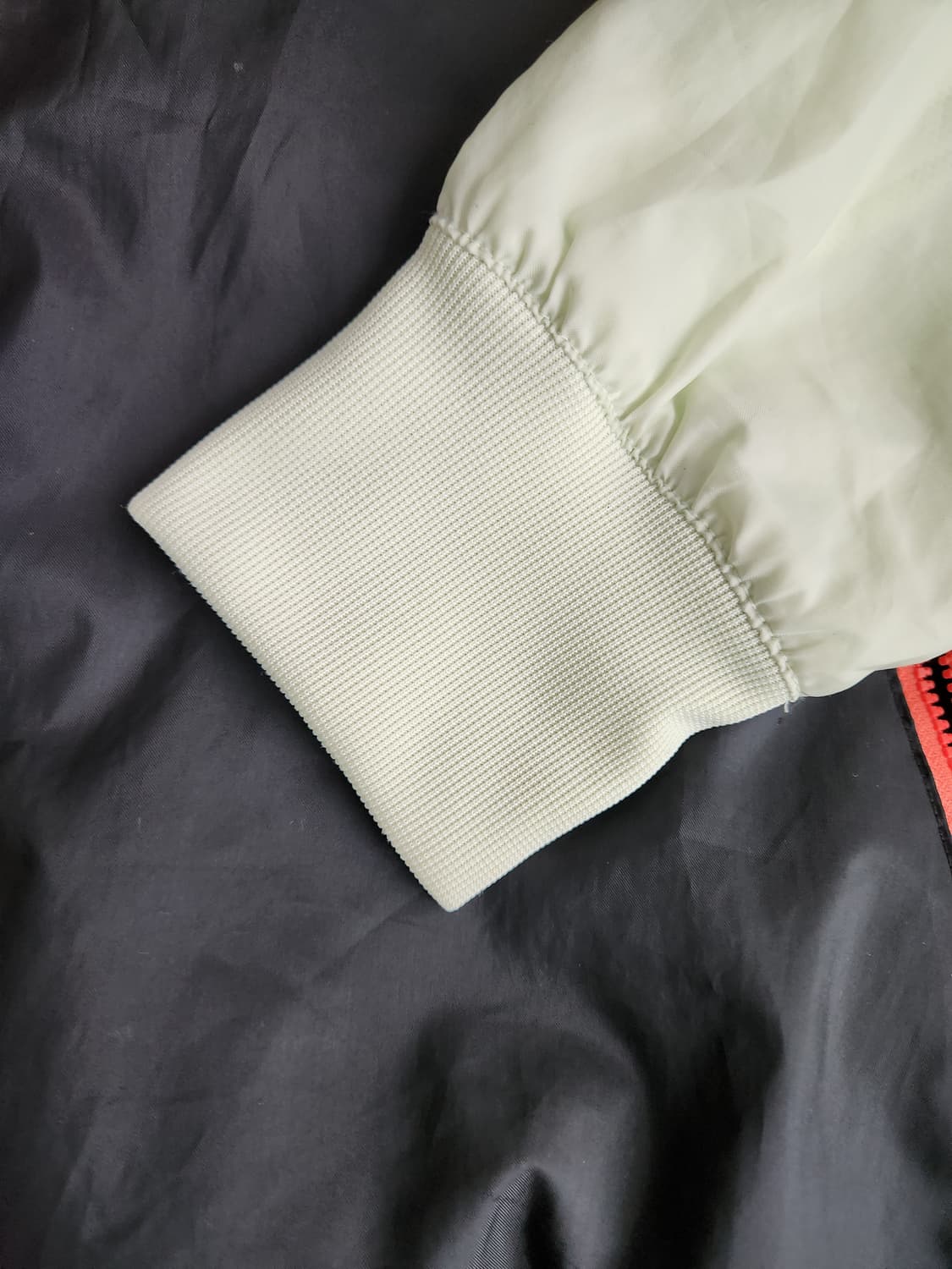 나이키 NSW 윈드러너 후드 자켓 블랙 블루 - 아시아 사이즈M

사용감 상품이미지3