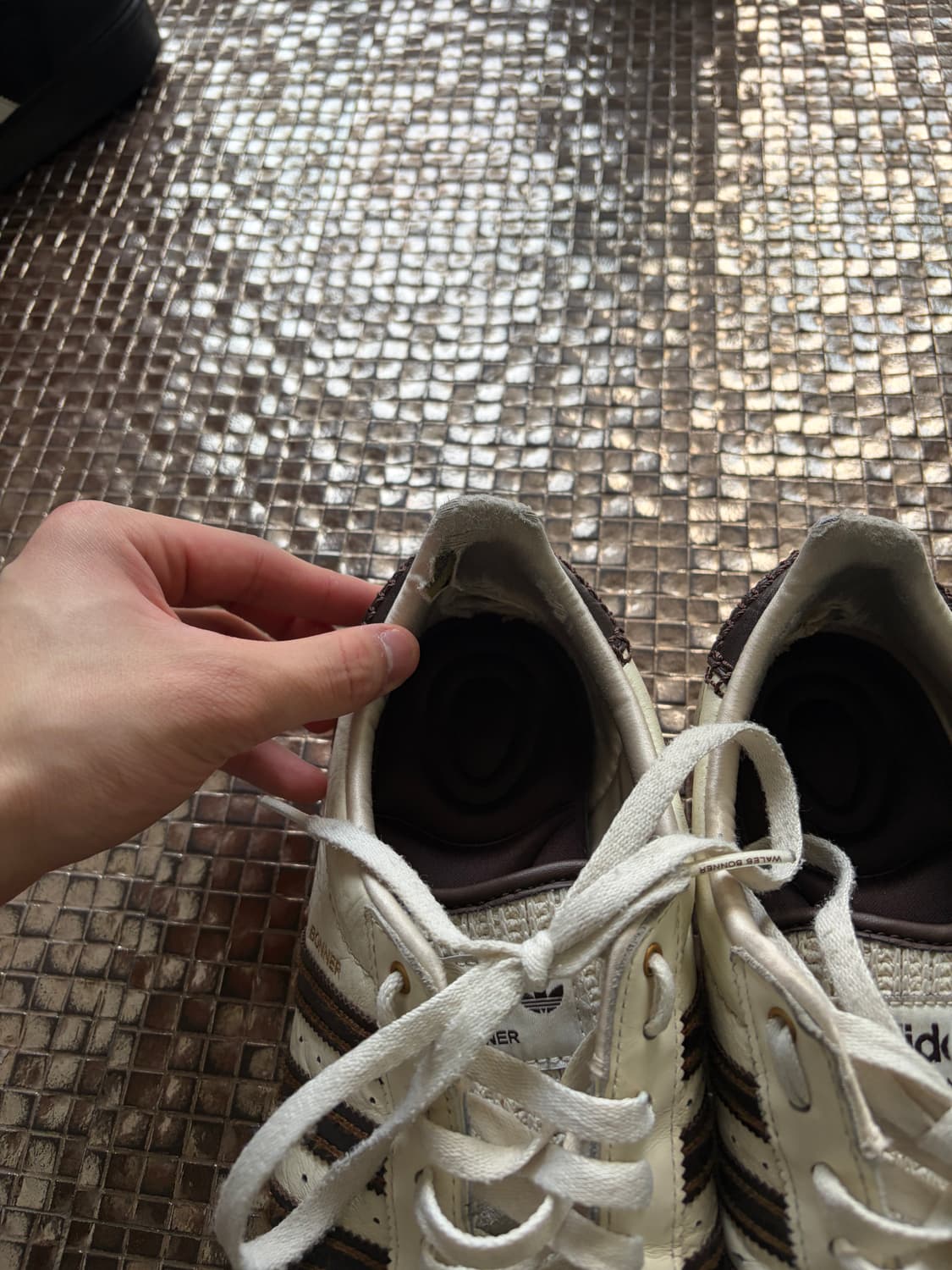 아디다스 웨일즈보너 재팬 슈즈 크림 화이트 (270) 상품이미지5