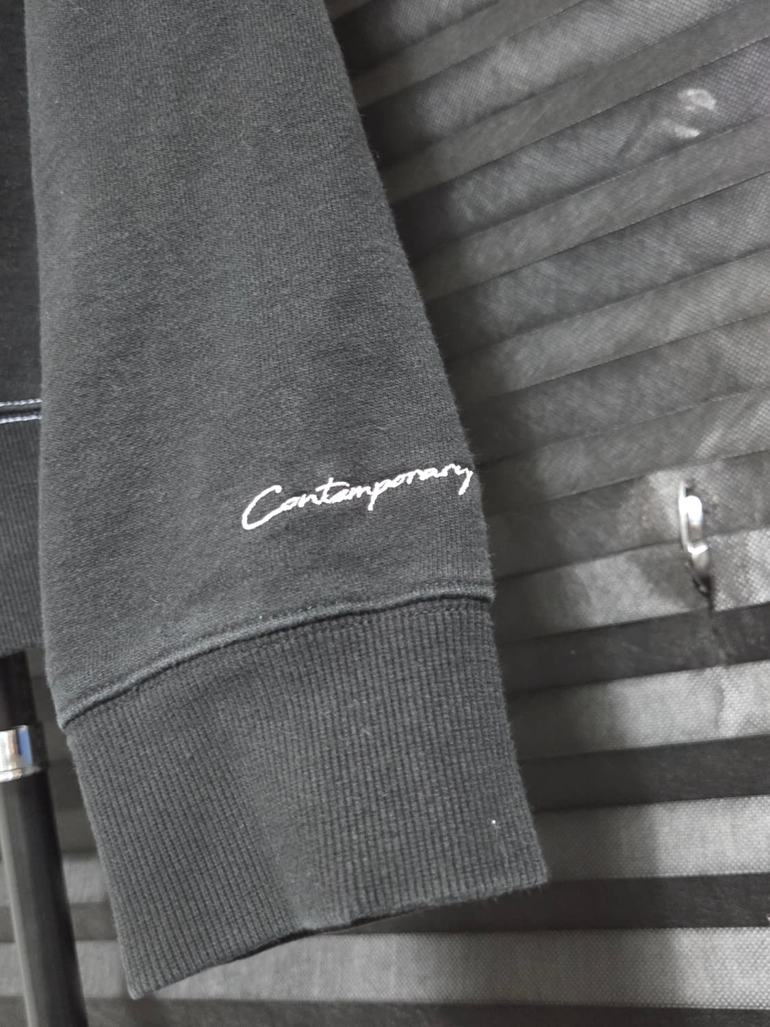 [앤더슨벨] 19FW 컨템포러리 로고 맨투맨 | 00079 상품이미지5