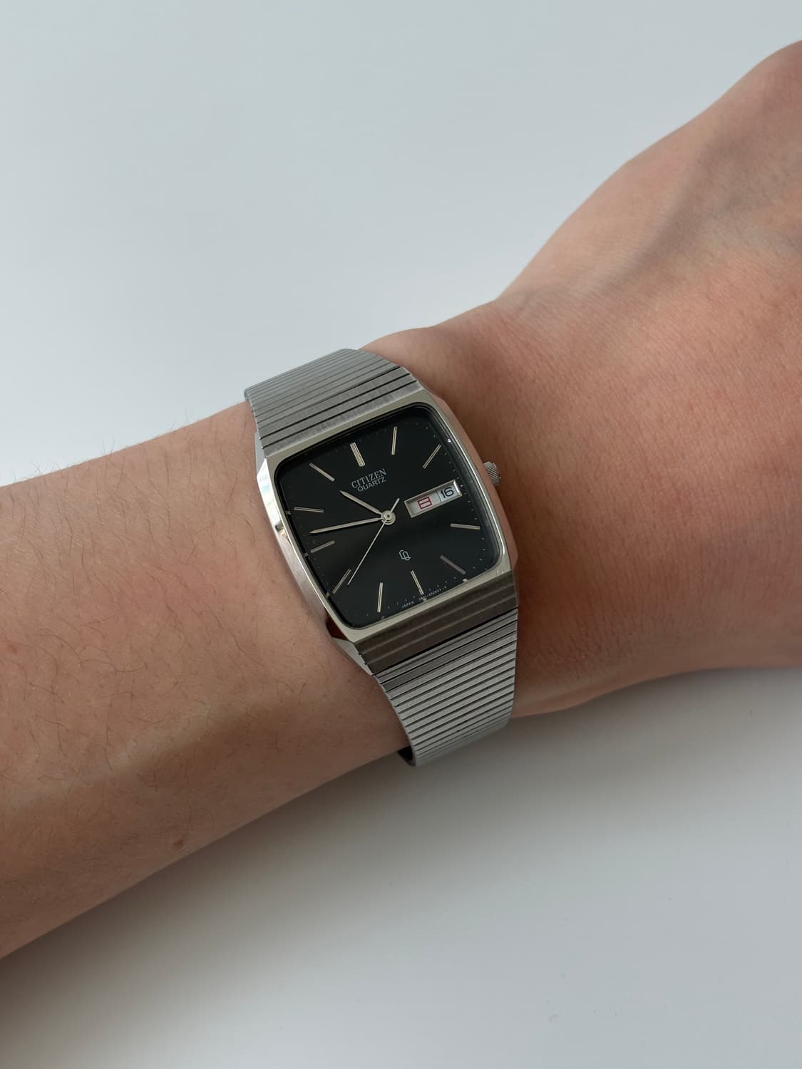 시티즌 1980년대 CQ 블랙 다이얼 스트라이프 실버 쿼츠 남성 상품이미지8