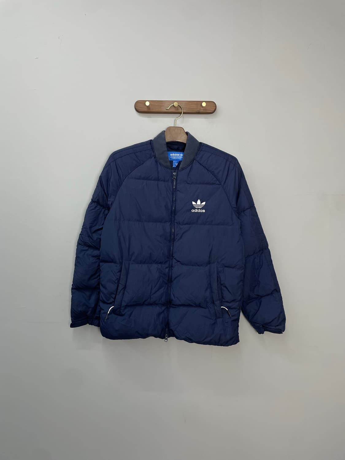 아디다스 SST 네이비 다운 패딩 H1358 상품이미지2
