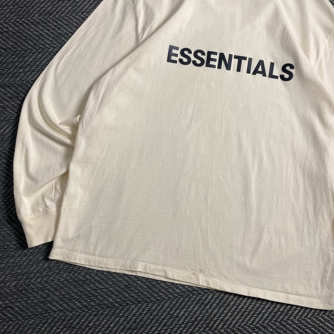 피어오브갓 에센셜 빅로고 박시핏 롱슬리브y 4990 상품이미지3