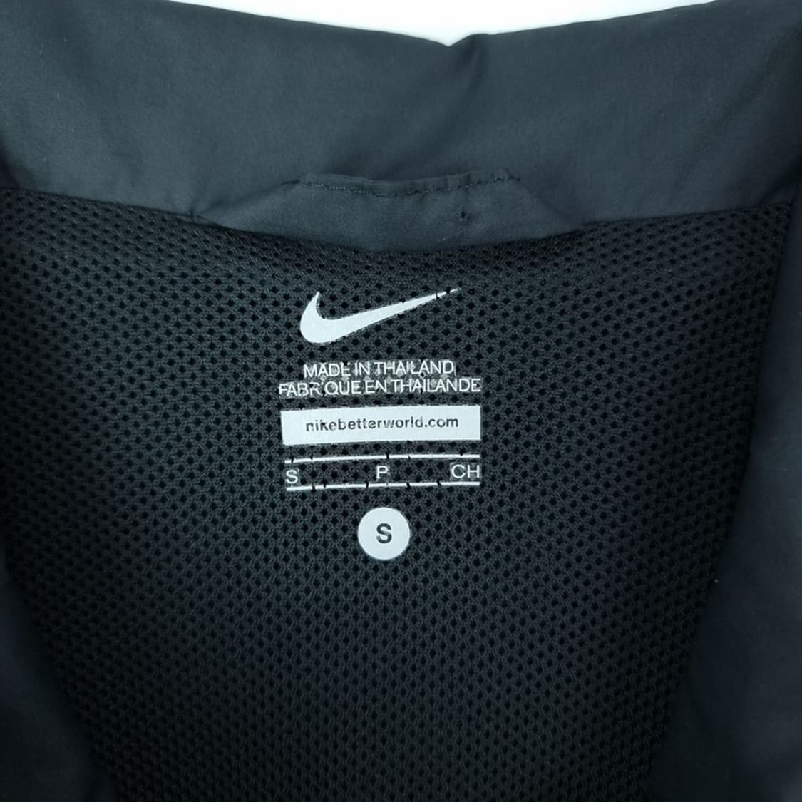 [나이키] 스우시 슬림핏 바람막이 자켓 블랙 M17582 상품이미지7
