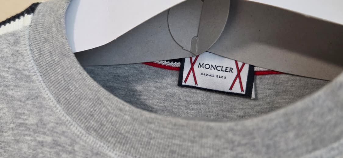 몽클레어 감마블루 스웻 S
드라이완료 택포 상품이미지5