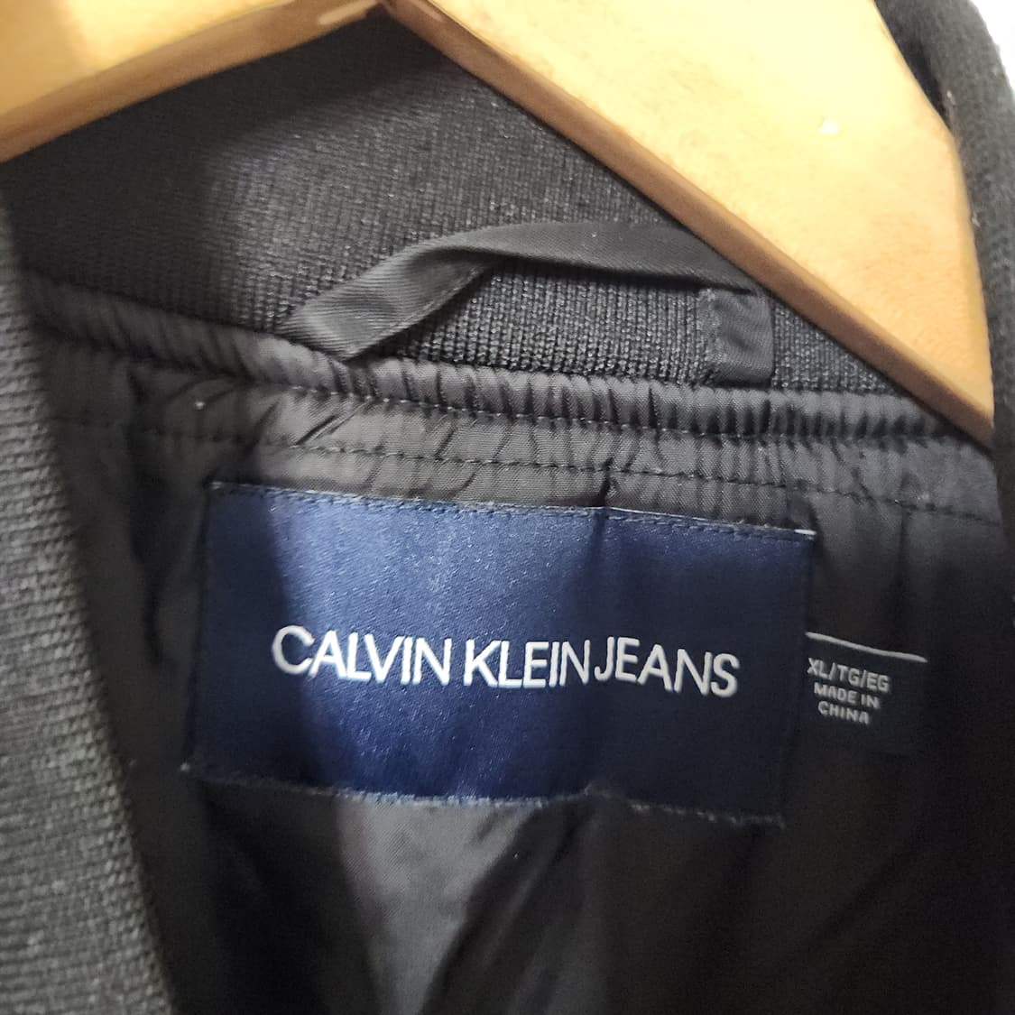 H494 [XL] 캘빈클라인 진스 빅로고 항공 점퍼
 상품이미지3