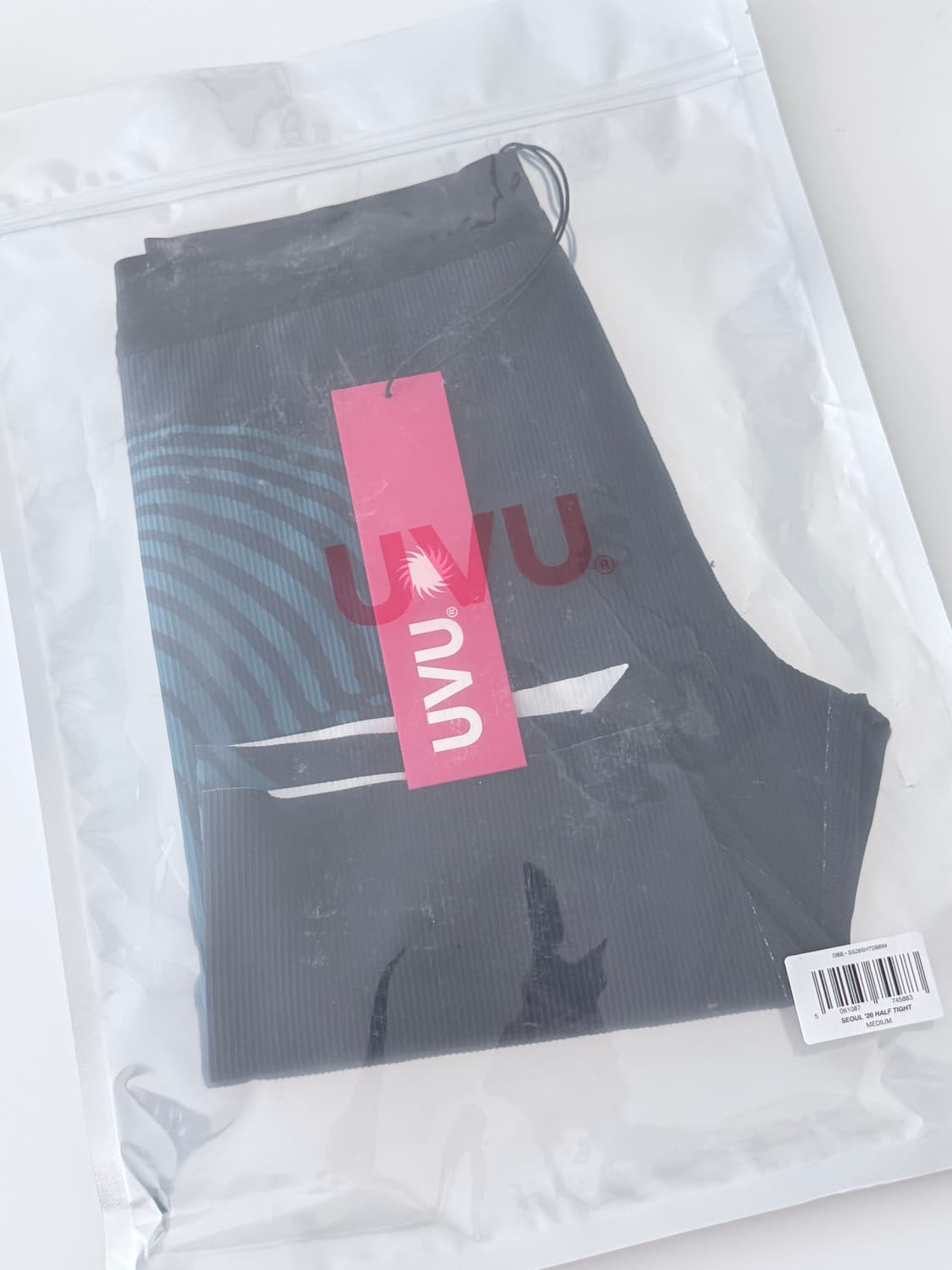 UVU 26 서울컬렉션 하프타이즈(M) 새상품 상품이미지2