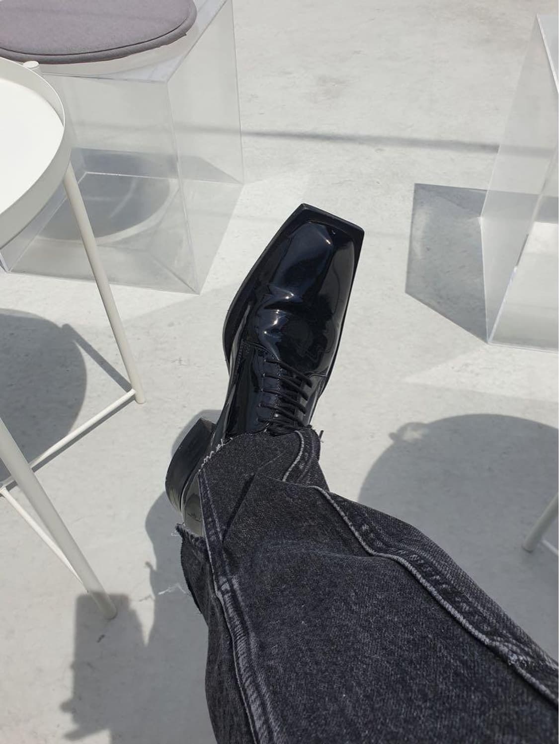 마틴로즈 삼각 페이턴트 더비 블랙 45사이즈 상품이미지1