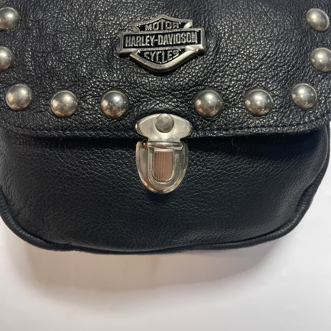 할리 데이비슨 가죽 힙색 스터드 장식 상품이미지3