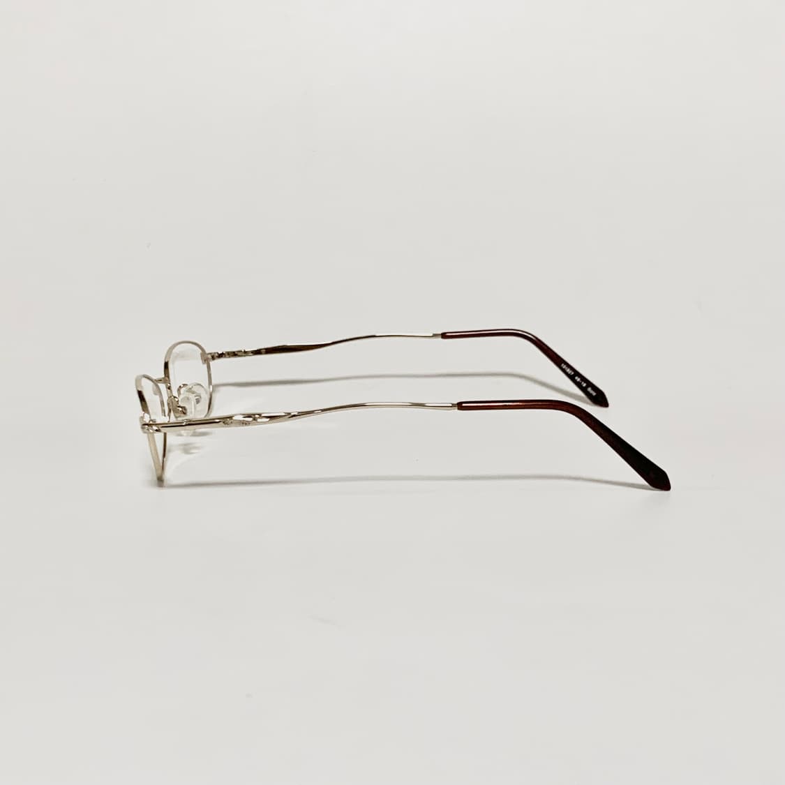 931 데드스탁 오벌 골드 슬림 경량 프레임 빈티지안경 픽키 상품이미지4