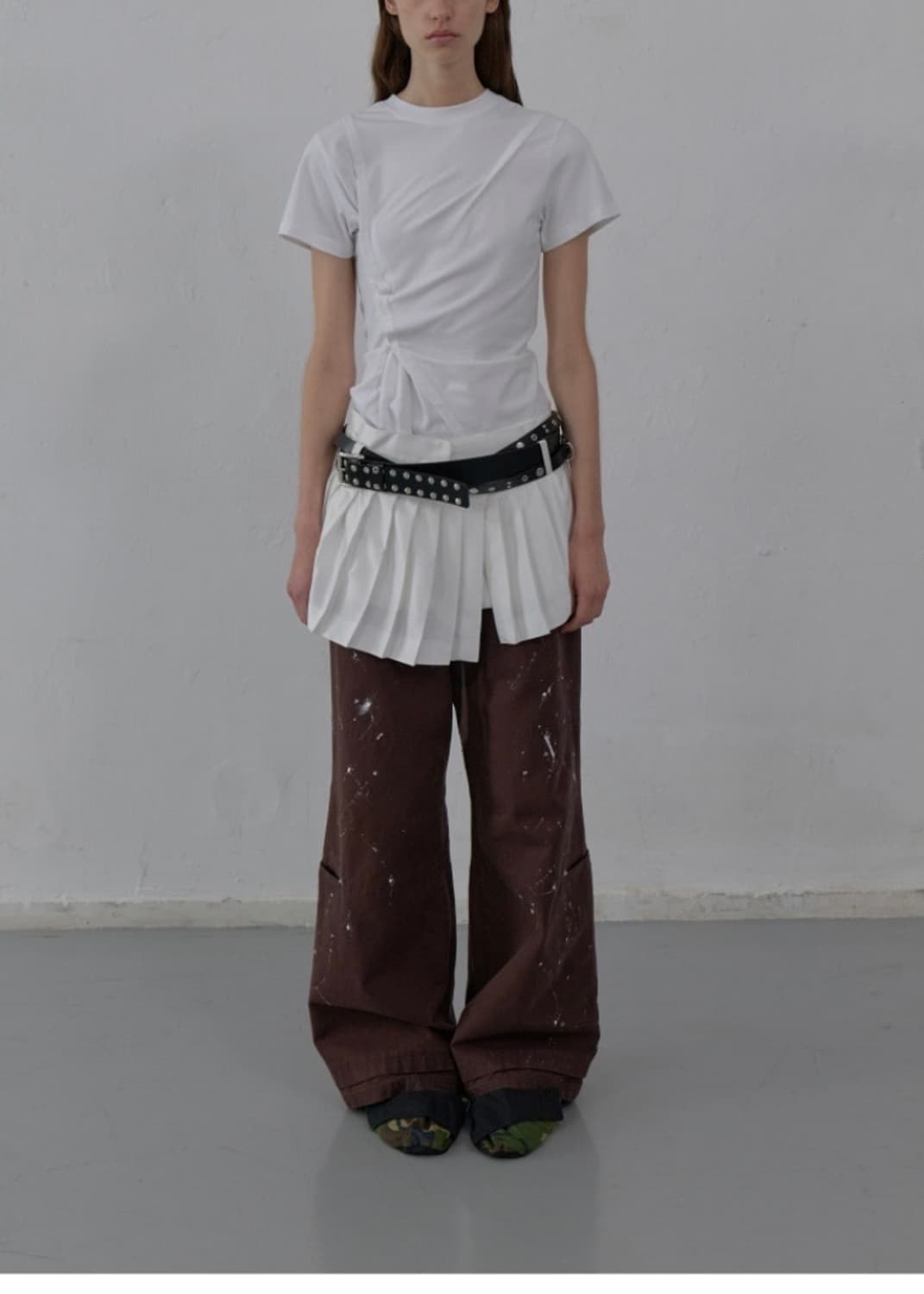 PAINT EFFECT WIDE-LEG TROUSERS(BROWN) 상품이미지1