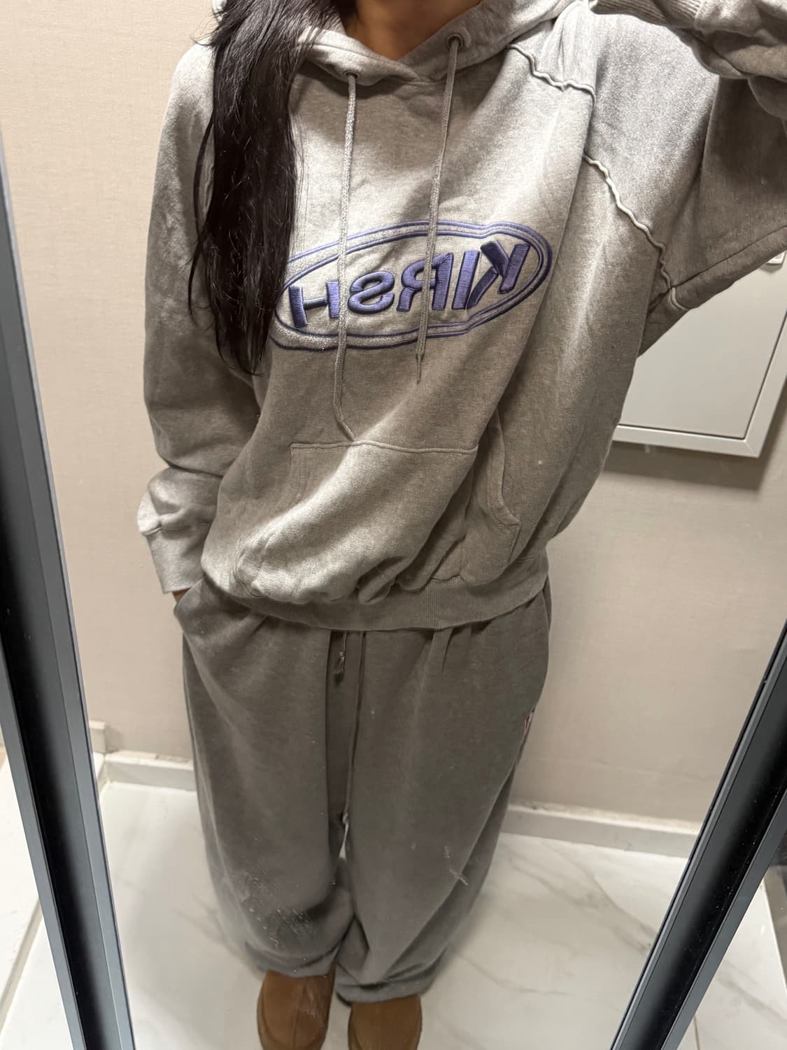 키르시 그레이 후드티 1 상품이미지1