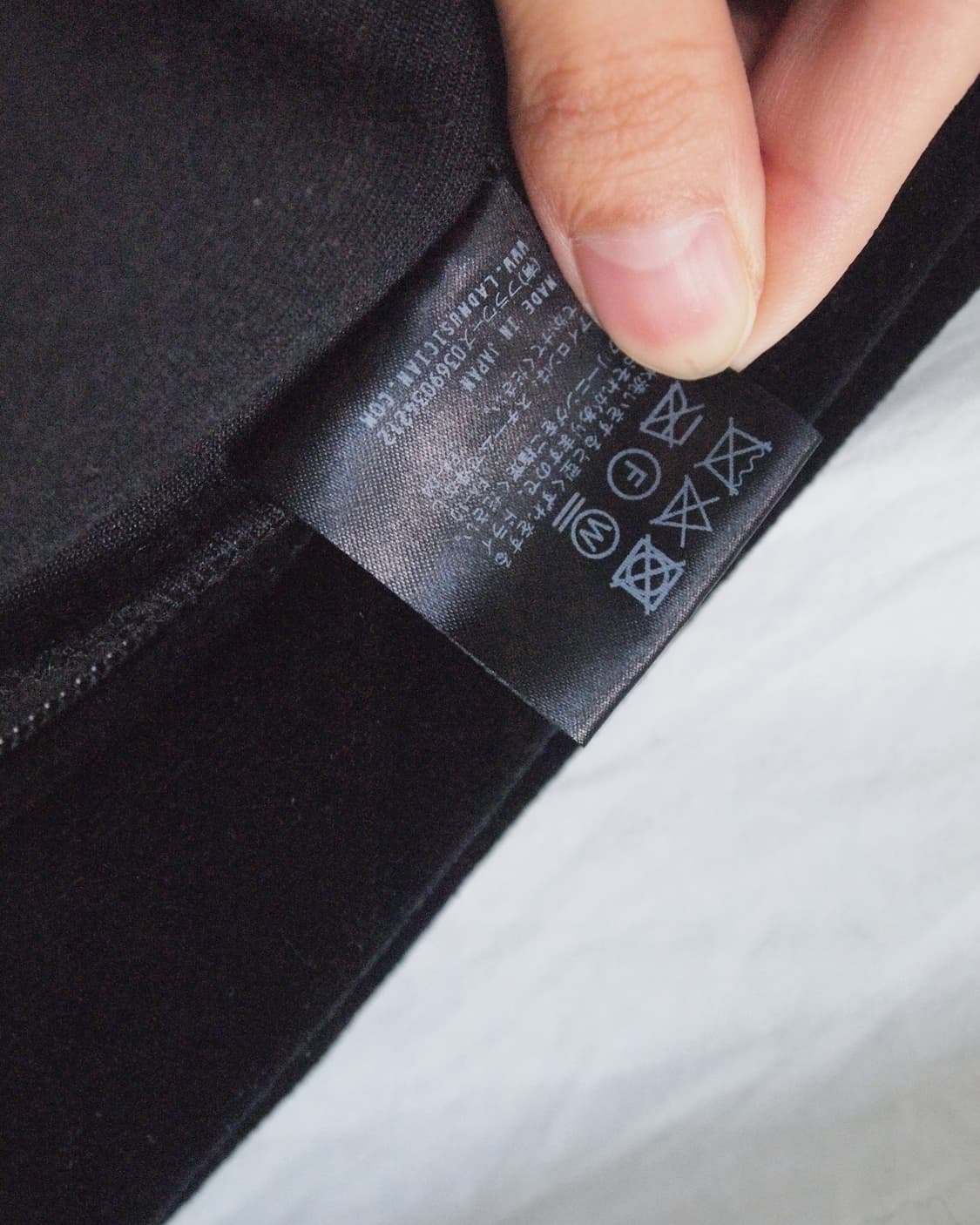 라드뮤지션 벨벳 크롭컷 후드집업 상품이미지9