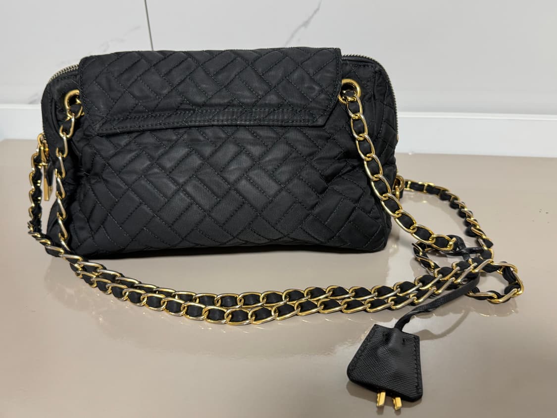 프라다 퀄팅 블랙 체인백  상품이미지5