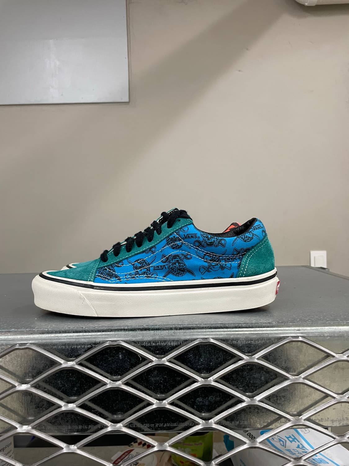 반스 스타일 36 콘트라스팅 250 상품이미지1