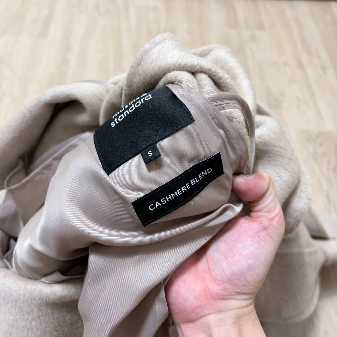 무신사 스탠다드 무탠다드 캐시미어 트렌치코트 S/90  상품이미지6