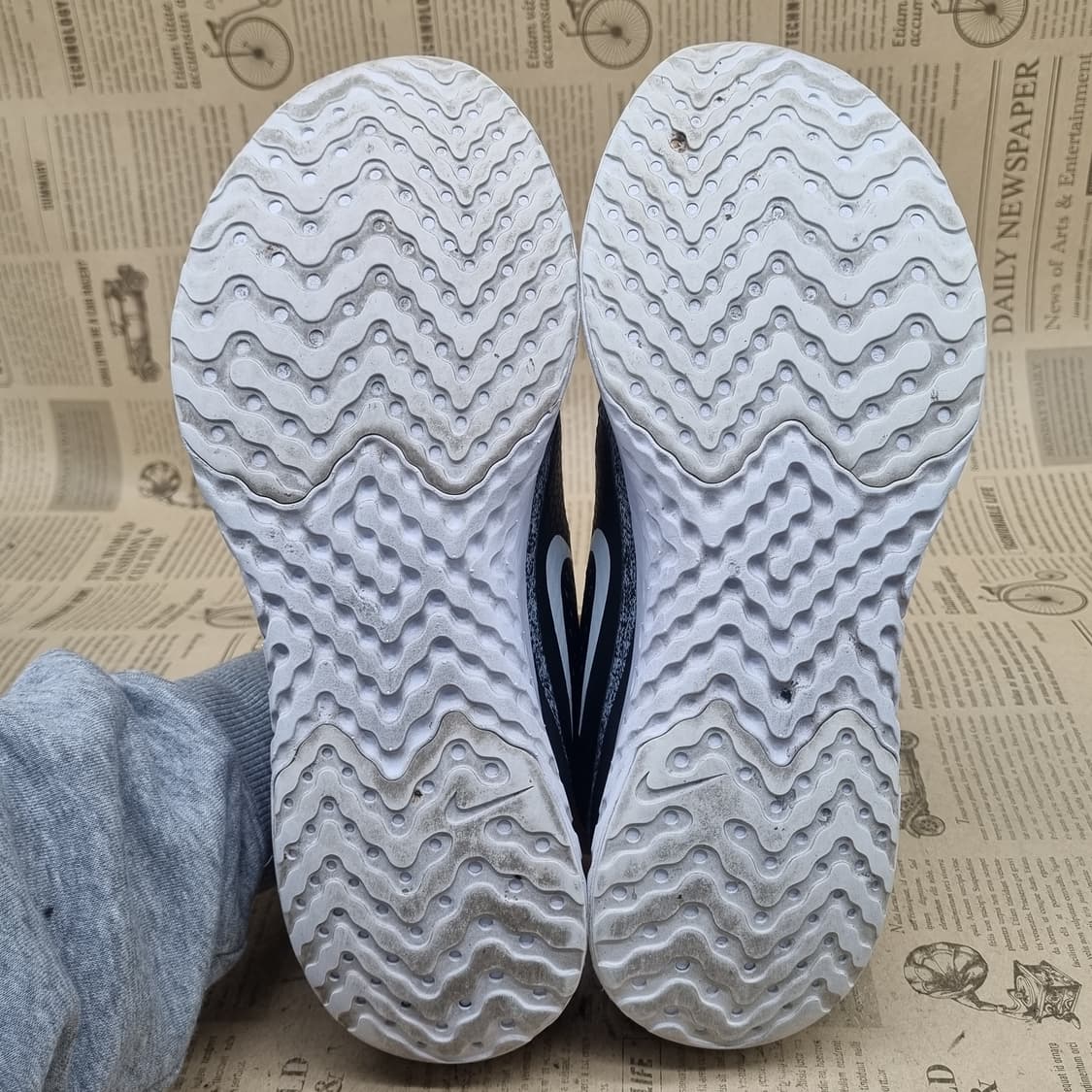 나이키 레전트 리액트 남성운동화 270 상품이미지3