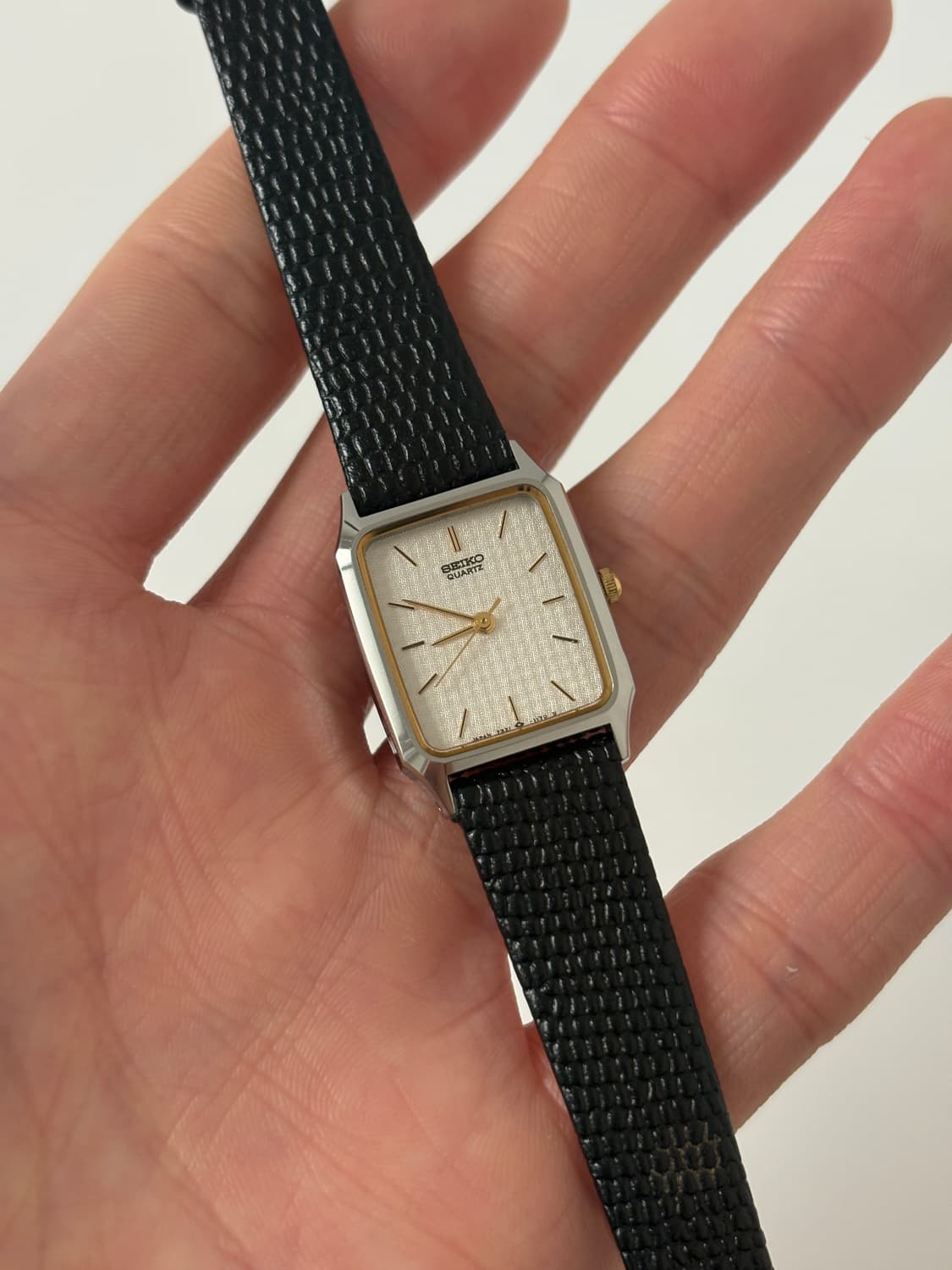 1980s Texture Dial Tank Ladies Quartz 상품이미지1