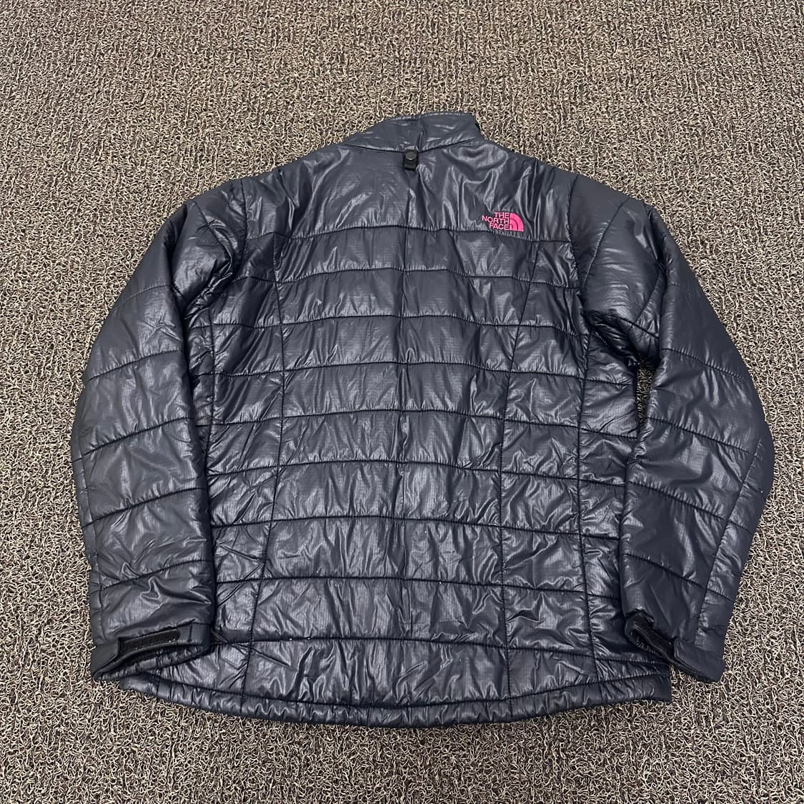 노스페이스 여성 경량패딩 90(L) 상품이미지5