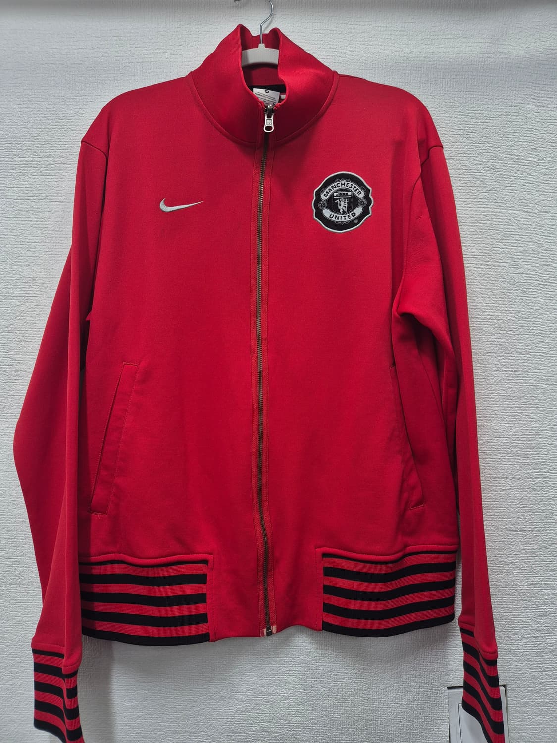 나이키 맨체스터 유나이티드 레드 트랙탑 / 100(정품) 상품이미지1