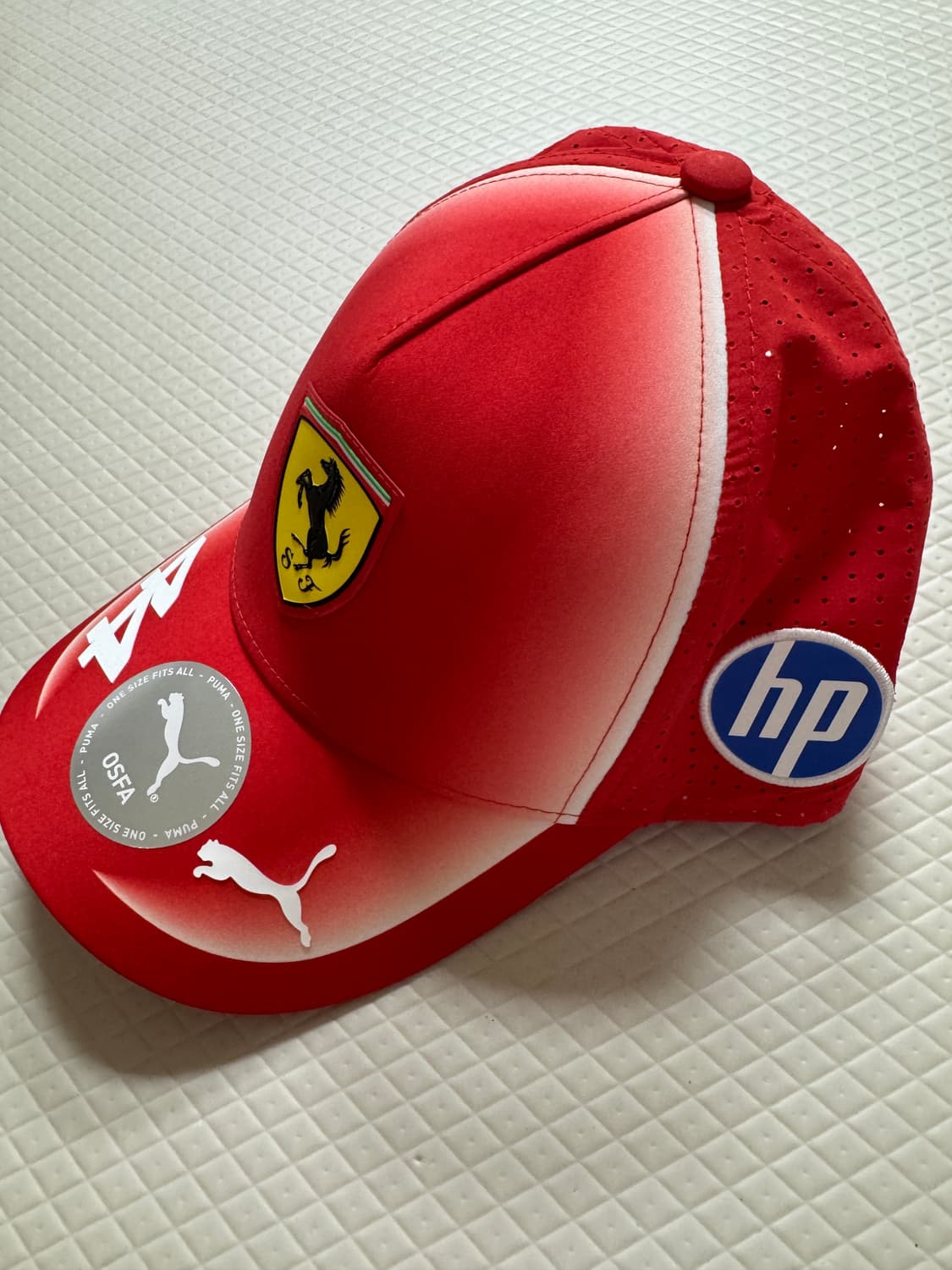 F1 2026 페라리 루이스 해밀턴 캡모자 상품이미지2