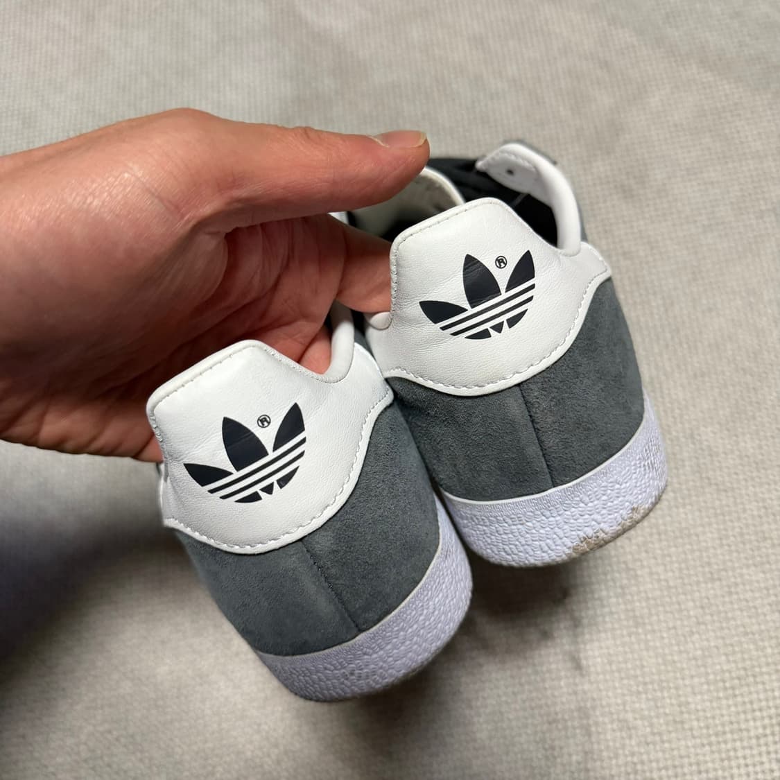 아디다스 가젤 스웨이드 그레이 스니커즈 상품이미지7