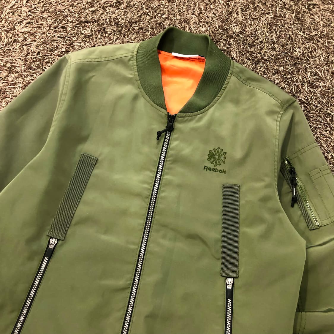 100 리복 봄버 자켓 상품이미지2