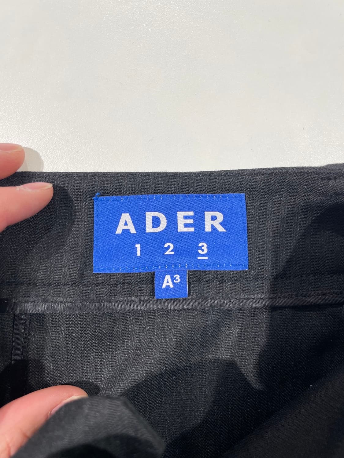 아더에러 블랙 장르리스 햄 패널 슬랙스 상품이미지7