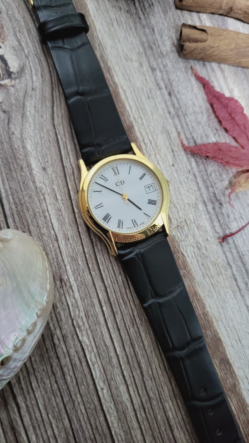 [연말세일]정품 크리스찬디올 골드 라운드 남여공용 시계 상품이미지5