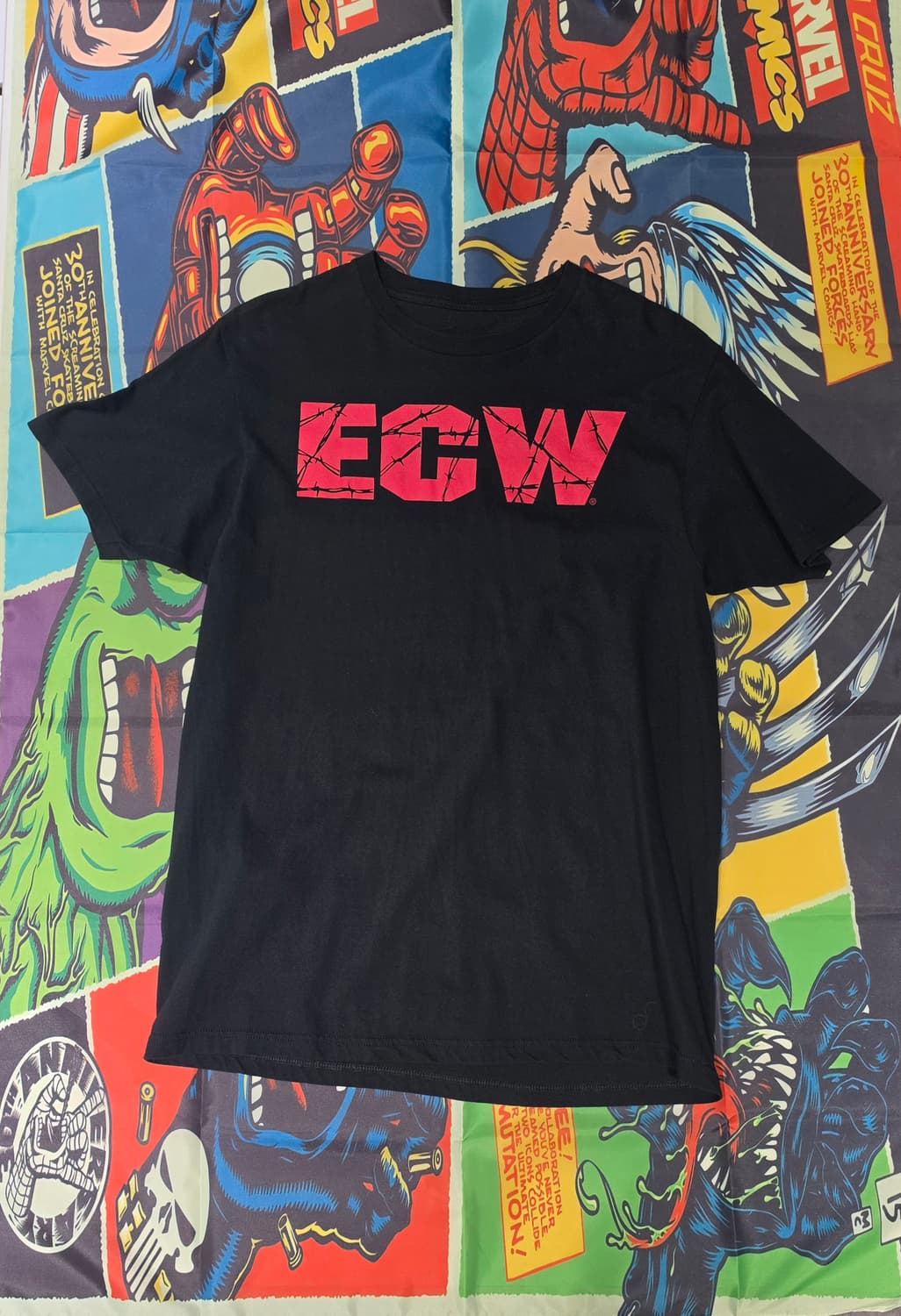 ECW 반팔티 L 상품이미지1